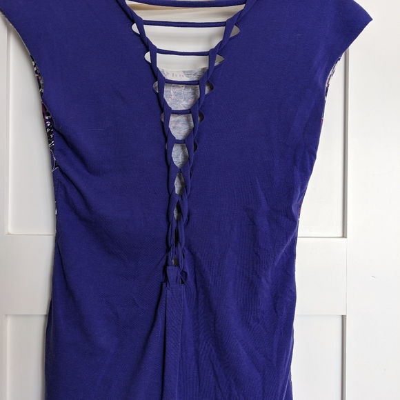 Purple floral shirt - Picture 4 of 5